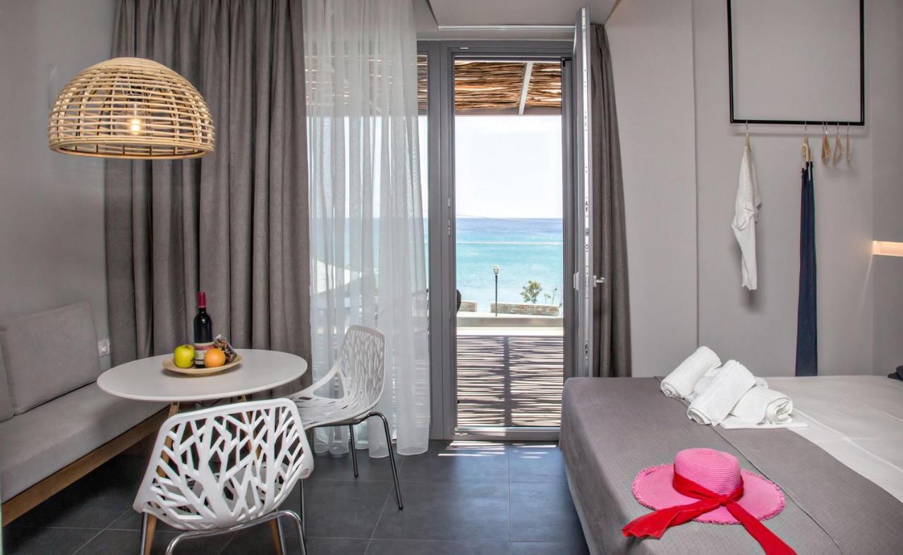 דירות קיוניה Seaside Tinos מראה חיצוני תמונה